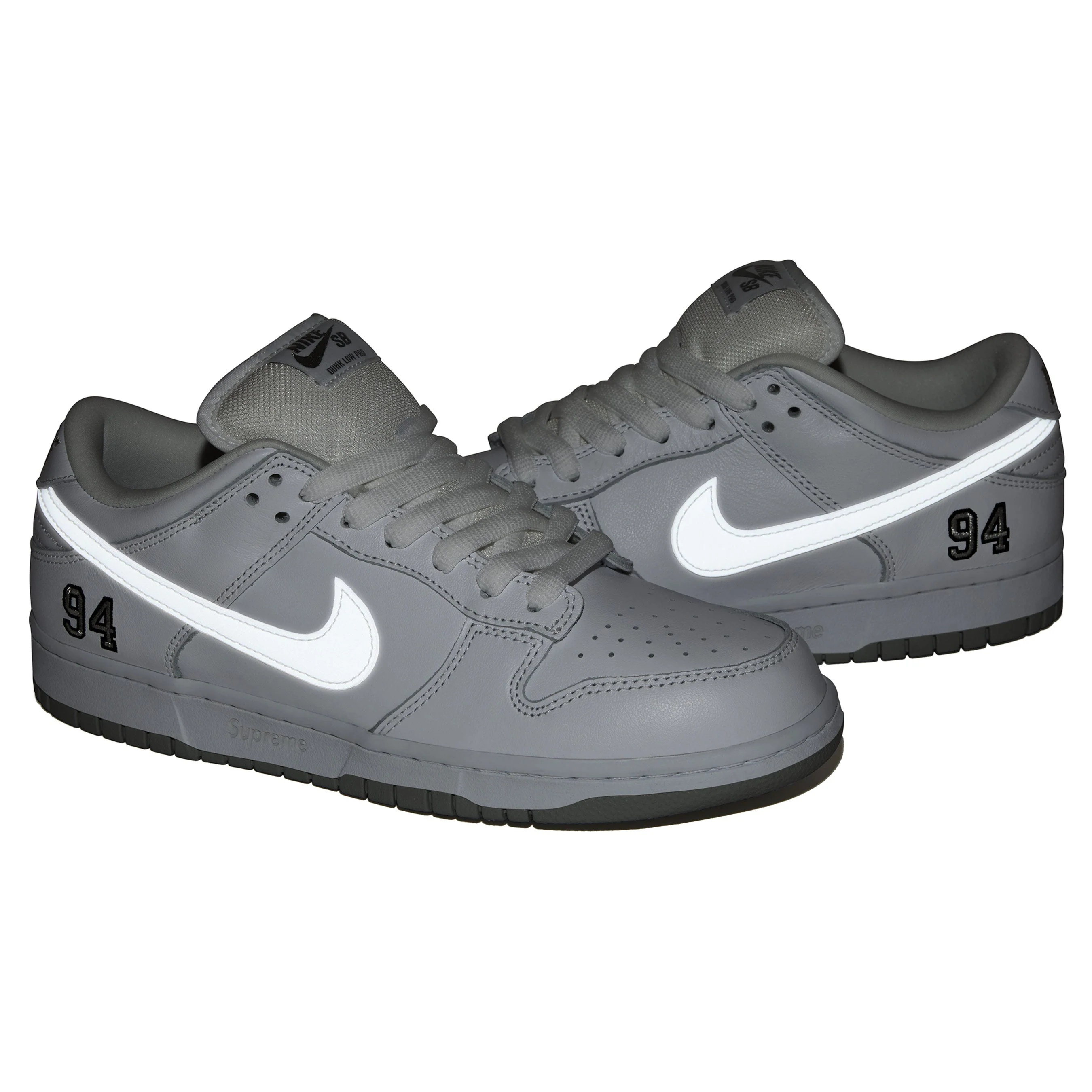 Supreme®/Nike® SB Dunk Low view 4